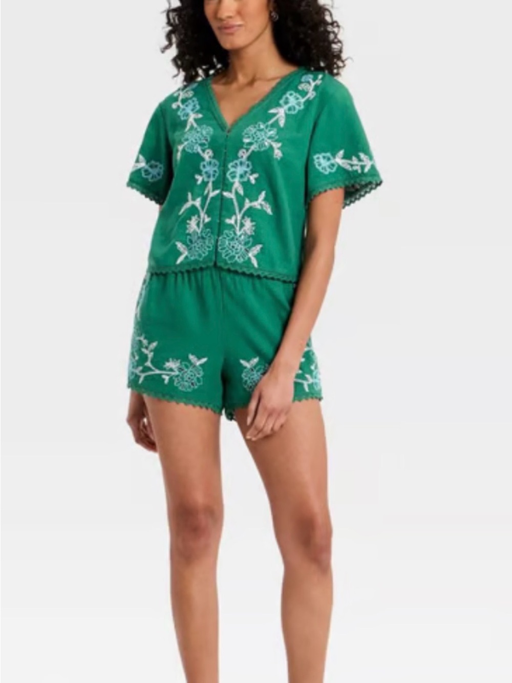 Universal Thread Green Embroidered V-Neck  Set